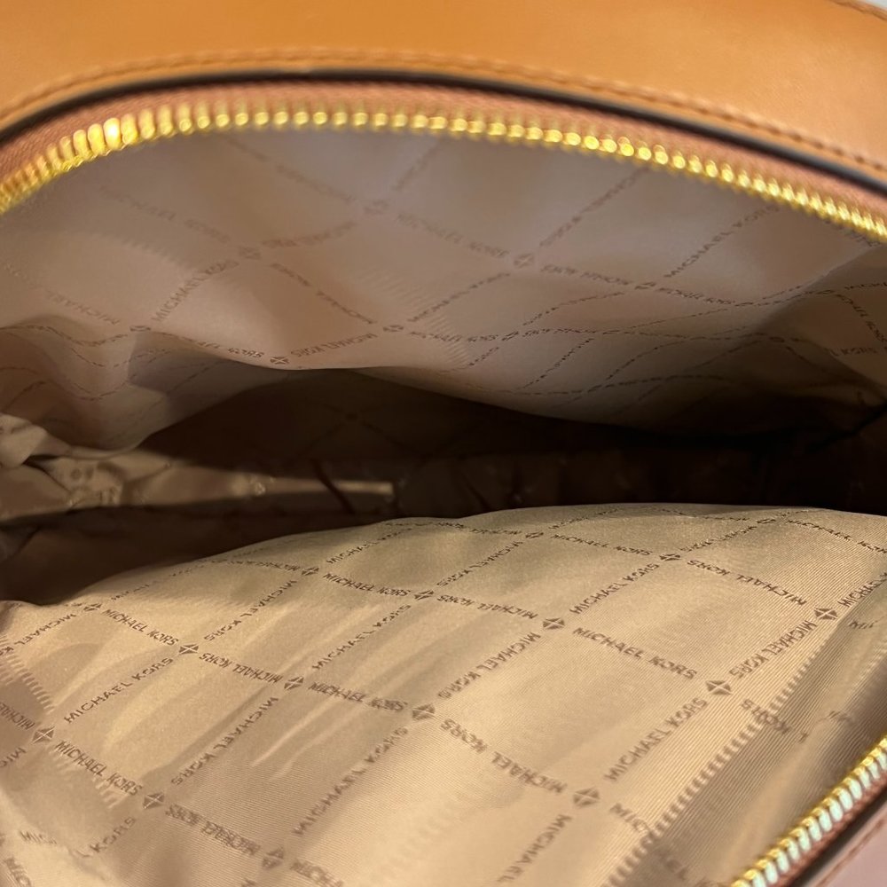 Michael Kors Jaycee Large Zip Pocket Front Backpack MK Signature Brown - Picture 9 of 9